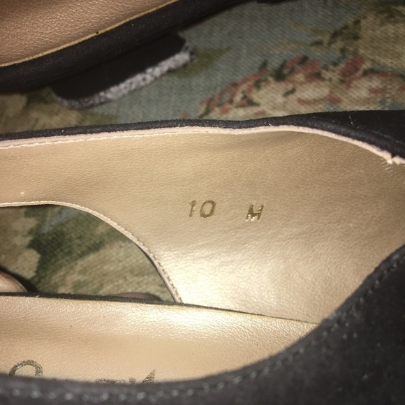 Nwot suede cross strap sling back - Picture 7 of 7